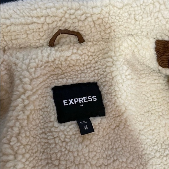 Express Corduroy Sherpa Lines Jacket - Picture 9 of 9